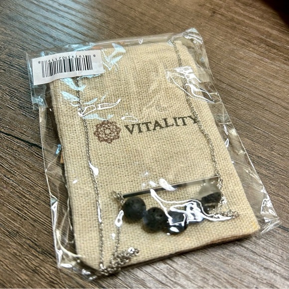 Silver Tone Iron Chain Lava Rock Diffuser Necklace - Picture 4 of 4